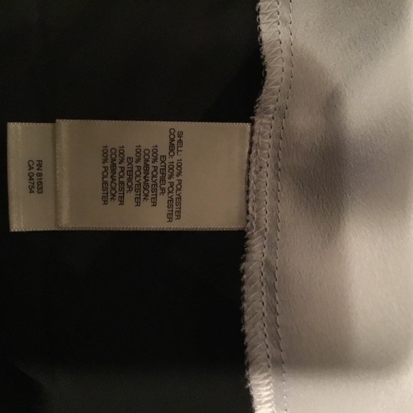 Kenneth Cole, sheer pleated sleeveless top. - Picture 4 of 4